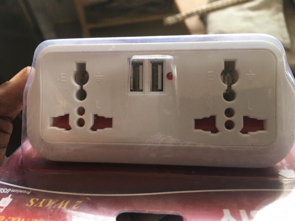 2IN1 USB MULTISOCKET